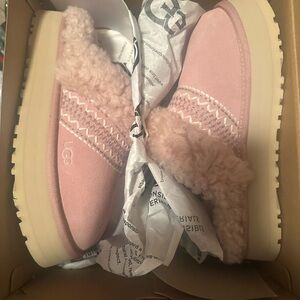 UGG Disquette Atherson Slipper